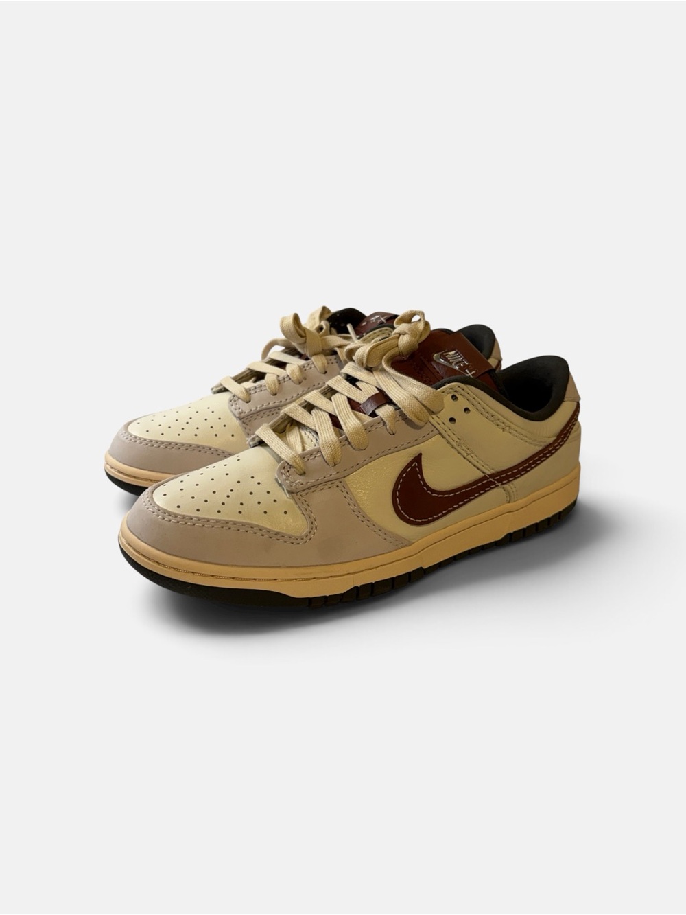 Nike Men’s Low-Top Sneakers in Cream, Tan and Brown
